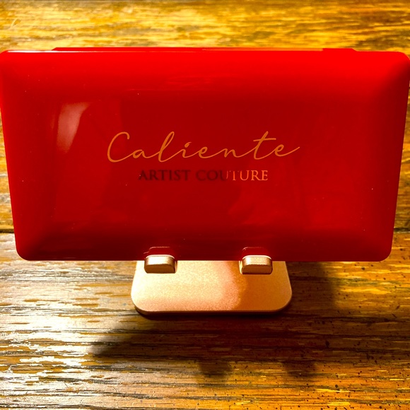 Artist Couture Other - Caliente Palette
